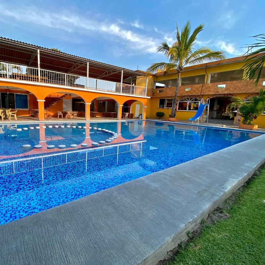 Hotel San Carlos ג'אוטפק מראה חיצוני תמונה