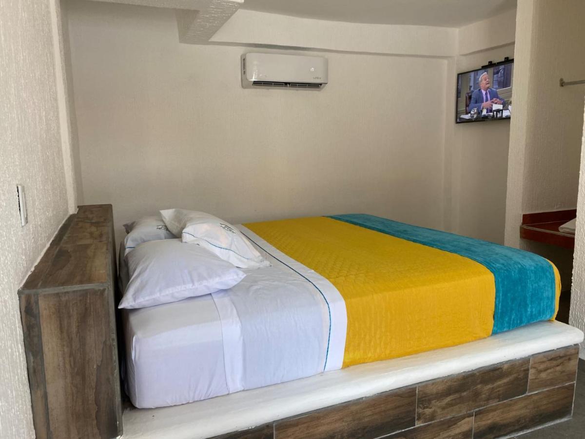 Hotel San Carlos ג'אוטפק מראה חיצוני תמונה