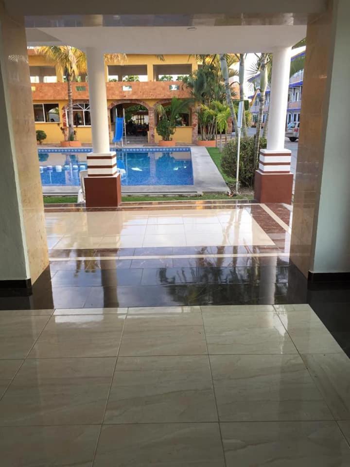 Hotel San Carlos ג'אוטפק מראה חיצוני תמונה