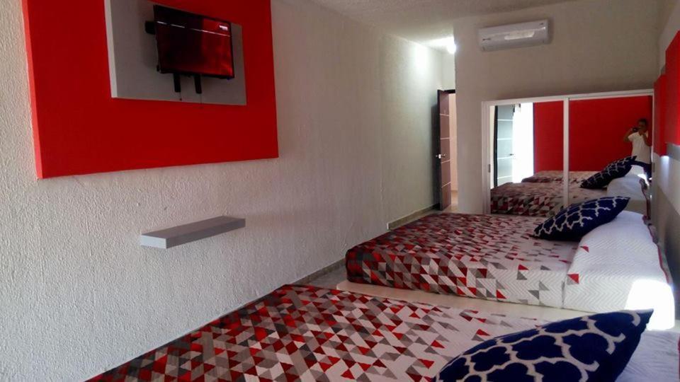 Hotel San Carlos ג'אוטפק מראה חיצוני תמונה